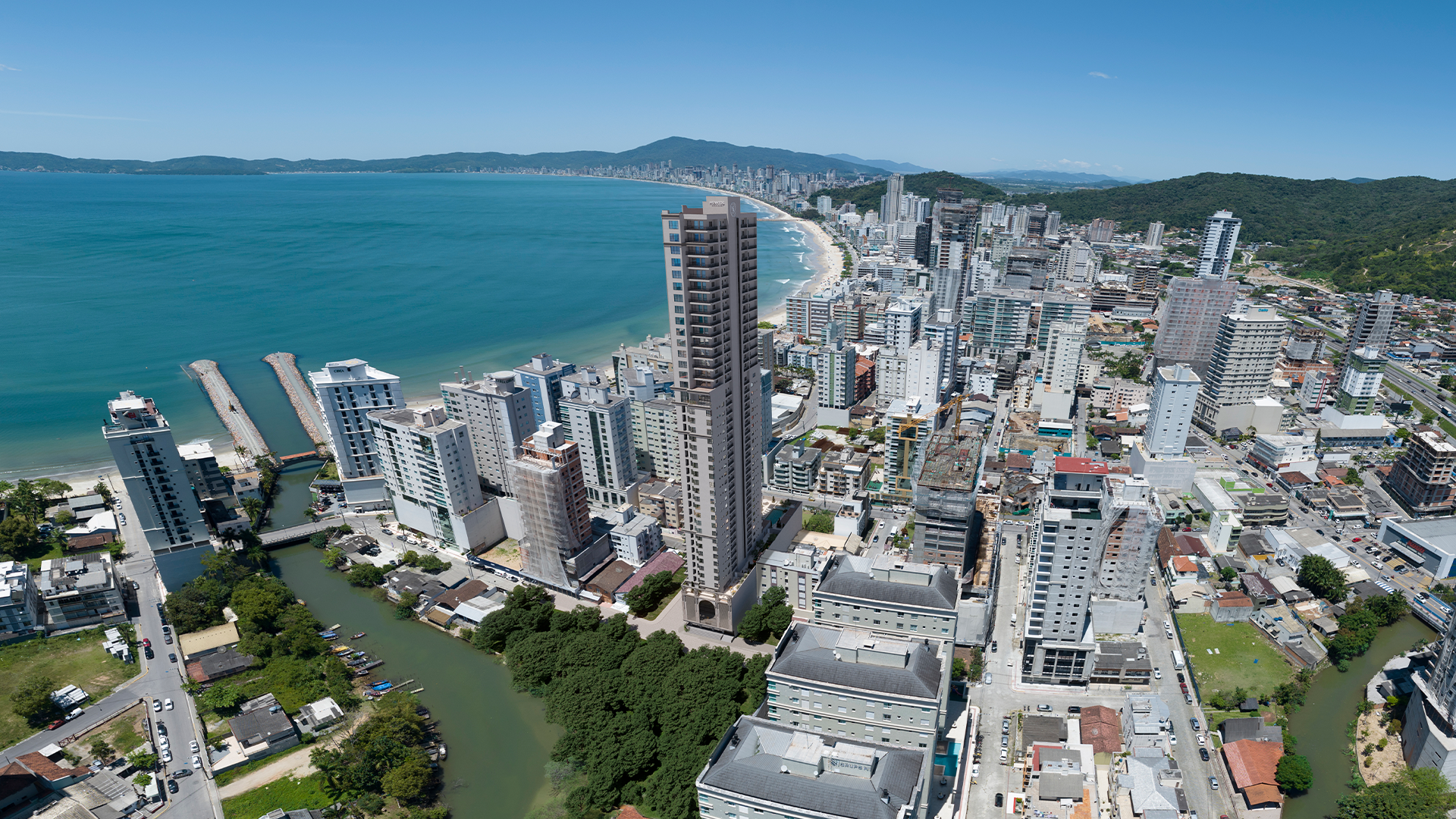 Itapema em alta: Descubra por que este é o momento certo para investir.